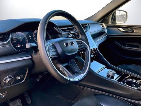 Certified 2023 Jeep Grand Cherokee Altitude image 19