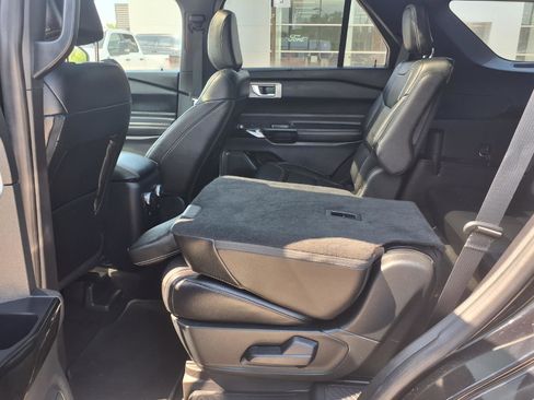 Used 2021 Ford Explorer ST w/ Equipment Group 401A AWD/4WD image 15