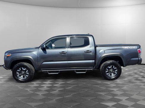 Used 2023 Toyota Tacoma TRD Off-Road w/ Technology Package AWD/4WD image 4