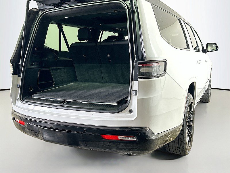 Used 2024 Jeep Grand Wagoneer L Series II w/ Quick Order Packagew 28T AWD/4WD image 27
