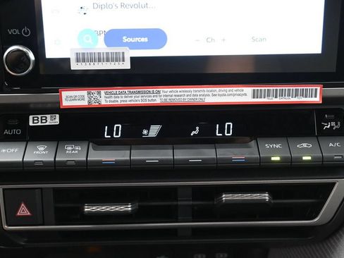 Used 2026 Toyota Camry SE AWD/4WD image 21