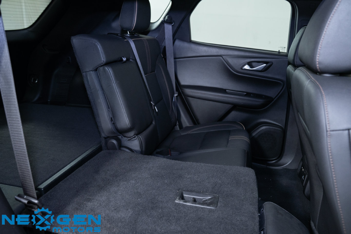 Used 2022 Chevrolet Blazer Premier w/ Enhanced Convenience Package AWD/4WD image 47