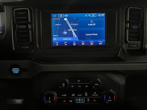 Used 2022 Ford Bronco Black Diamond AWD/4WD image 17