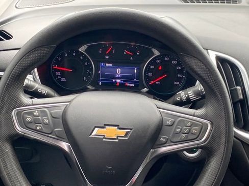 Used 2019 Chevrolet Equinox LT image 8