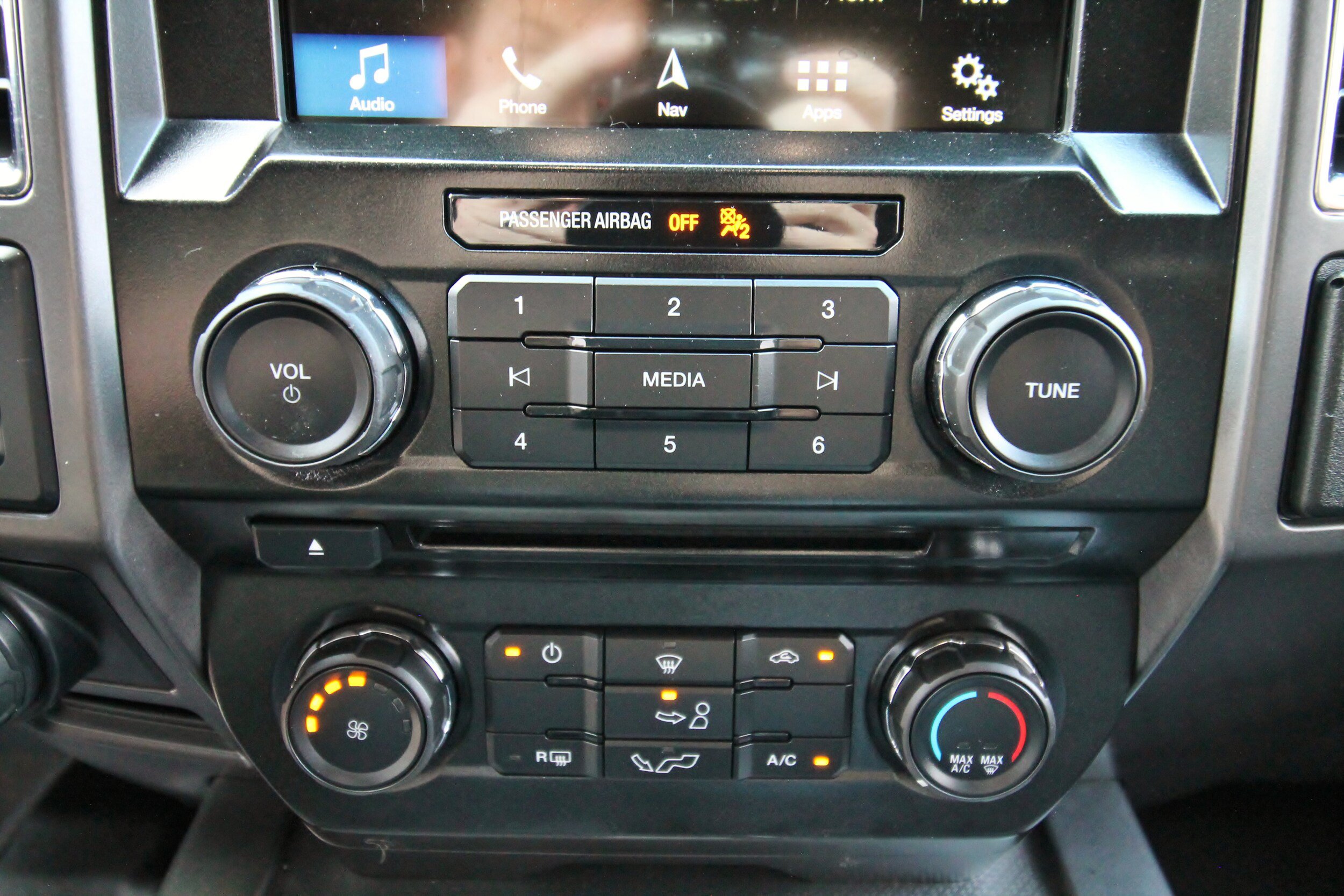 Used 2016 Ford F150 XLT w/ Equipment Group 301A Mid AWD/4WD image 32