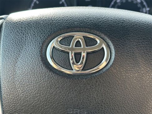 Used 2022 Toyota 4Runner SR5 Premium image 37