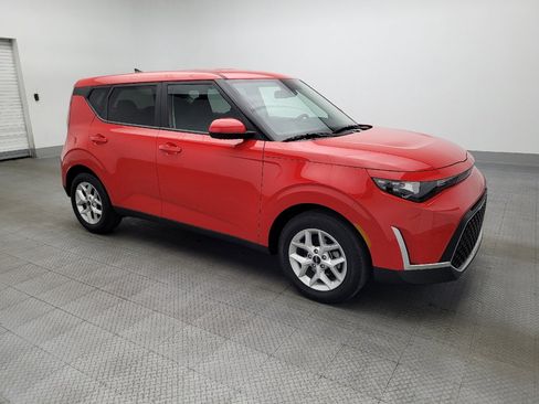 Used 2025 Kia Soul LX w/ LX Technology Package image 11
