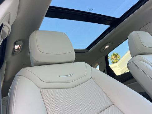 Used 2026 Cadillac XT5 Premium Luxury w/ LPO, Floor Liner Package FWD image 19