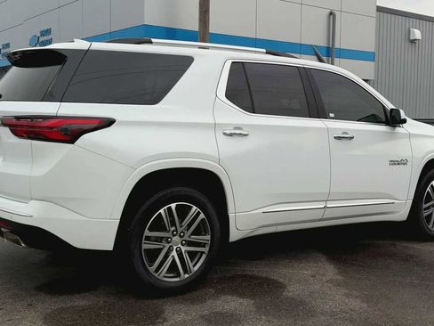 Certified 2022 Chevrolet Traverse High Country image 2