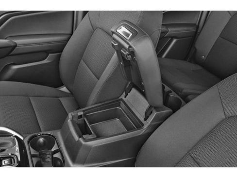 Used 2023 Chevrolet Colorado LT w/ LT Convenience Package II AWD/4WD image 17
