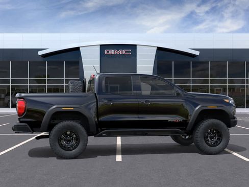 New 2026 GMC Canyon AT4X w/ AT4X AEV Edition AWD/4WD image 6