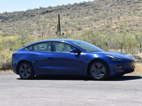 Used 2023 Tesla Model 3 Long Range AWD/4WD image 3