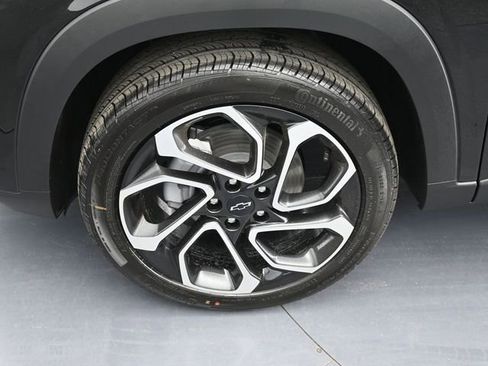 New 2026 Chevrolet Trax RS w/ Sunroof Package image 24