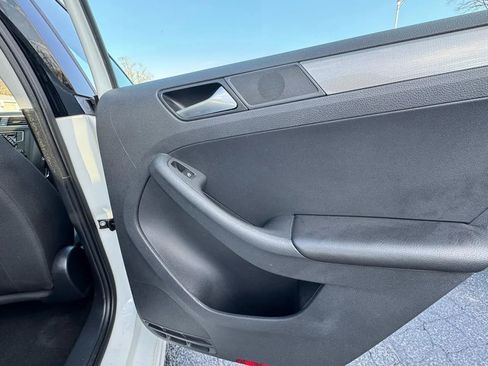 Used 2018 Volkswagen Jetta S FWD image 29