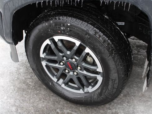 Used 2024 Toyota Tacoma TRD Sport image 15