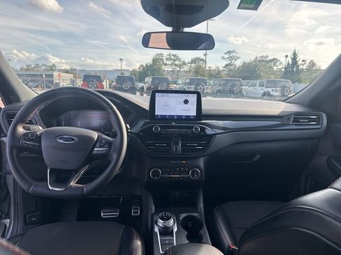 Used 2024 Ford Escape ST-Line image 10