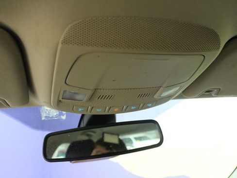 Used 2018 Ford Fusion SE w/ Equipment Group 202A FWD image 21