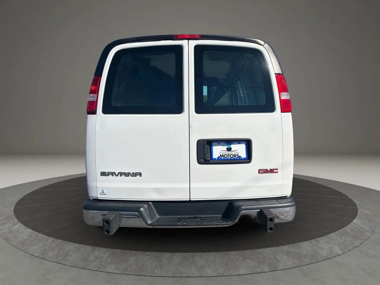 Used 2019 GMC Savana 2500 w/ Driver Convenience Package RWD image 4