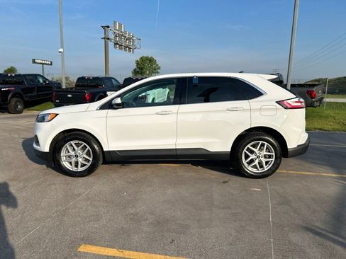 Certified 2024 Ford Edge SEL w/ Convenience Package AWD/4WD image 10