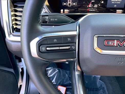 Used 2024 GMC Canyon Elevation w/ Convenience Package image 18