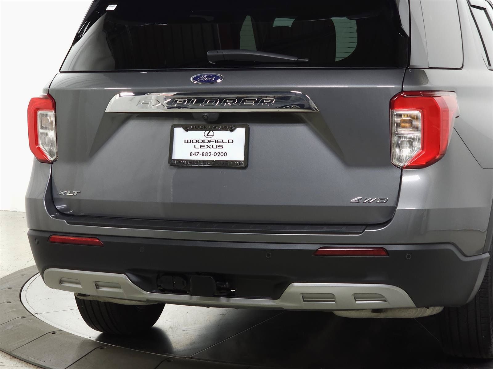 Used 2023 Ford Explorer XLT w/ Equipment Group 202A AWD/4WD image 10
