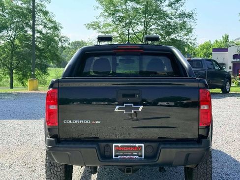 Used 2019 Chevrolet Colorado ZR2 w/ ZR2 Midnight Special Edition AWD/4WD image 8