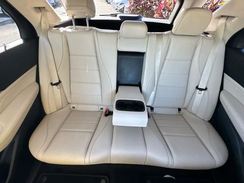 Used 2021 Mercedes-Benz GLE 350 4MATIC image 25