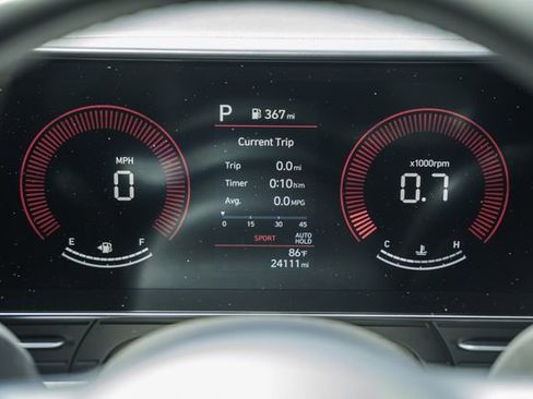 Used 2025 Hyundai Kona SEL AWD/4WD image 46