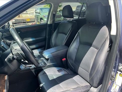 Used 2018 Subaru Outback 2.5i Limited AWD/4WD image 21