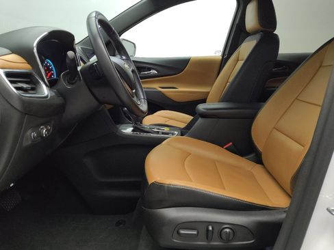 Used 2021 Chevrolet Equinox Premier FWD image 17
