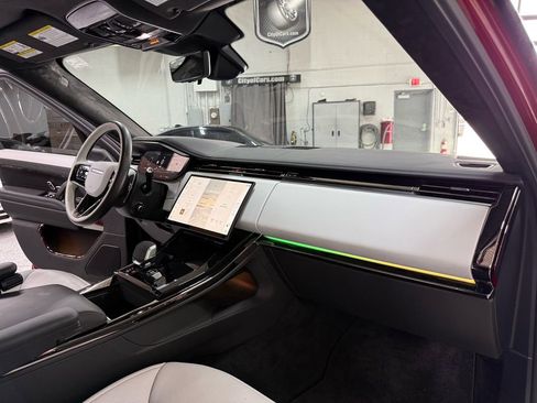 Used 2025 Land Rover Range Rover Sport Autobiography image 17