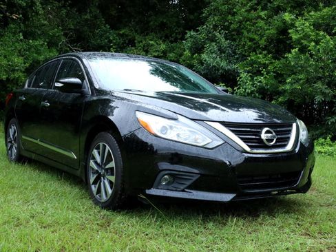 Used 2016 Nissan Altima 2.5 SV image 24
