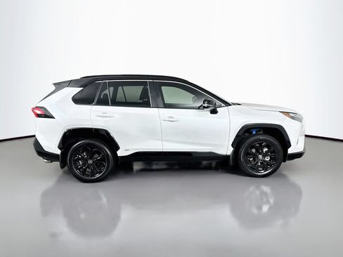 Certified 2025 Toyota RAV4 XSE w/ Weather Package AWD/4WD image 4