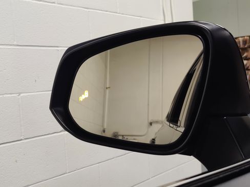 Used 2022 Toyota Highlander XLE image 8