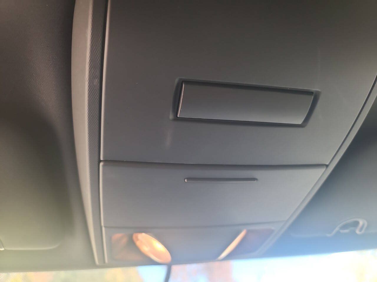 Used 2016 Dodge Grand Caravan SE FWD image 19
