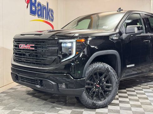 New 2026 GMC Sierra 1500 Elevation w/ Elevation Premium Package AWD/4WD image 2