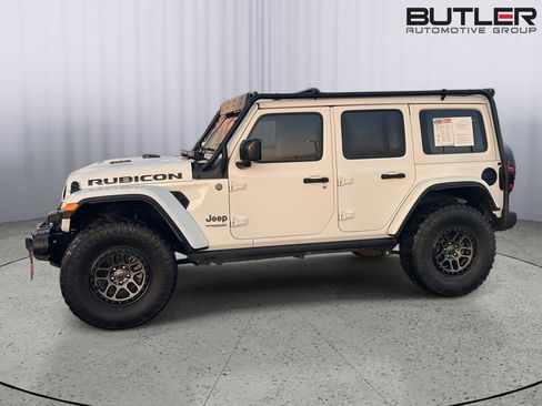 Used 2022 Jeep Wrangler Unlimited Rubicon w/ Xtreme Recon 35" Tire Package AWD/4WD image 3
