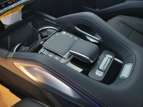 New 2026 Mercedes-Benz GLS 580 4MATIC image 26