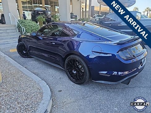 Used 2018 Ford Mustang Premium image 3