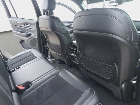 Certified 2024 Jeep Grand Cherokee Altitude AWD/4WD image 11