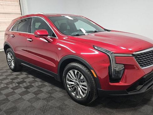 Used 2024 Cadillac XT4 Premium Luxury AWD/4WD image 3