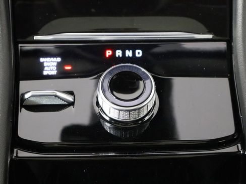 Used 2023 Jeep Grand Cherokee Limited w/ Luxury Tech Group II AWD/4WD image 30