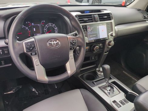 Used 2021 Toyota 4Runner SR5 Premium w/ Moonroof Package AWD/4WD image 29