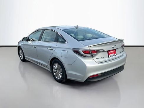 Used 2017 Hyundai Sonata SE FWD image 8