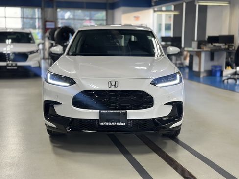 New 2026 Honda HR-V EX-L image 2