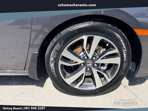 Used 2024 Honda Odyssey Touring image 9