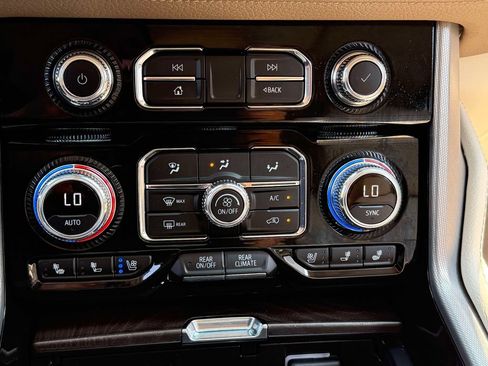 Used 2024 GMC Yukon XL Denali w/ Max Trailering Package AWD/4WD image 27