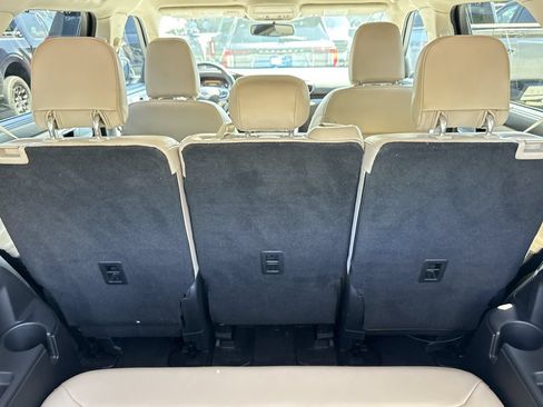 Used 2021 Ford Explorer Limited w/ Equipment Group 301A AWD/4WD image 19