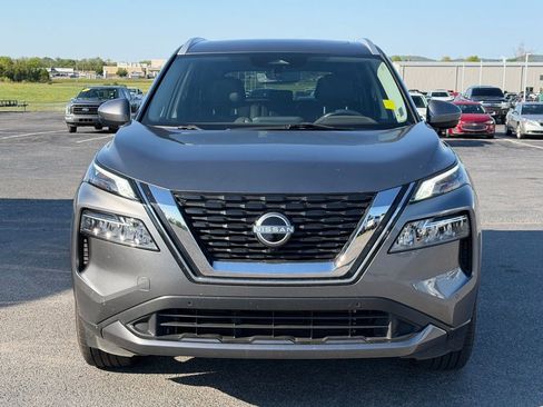 Used 2023 Nissan Rogue SL w/ SL Premium Package image 10