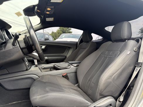Used 2022 Ford Mustang GT w/ Black Accent Package RWD image 15